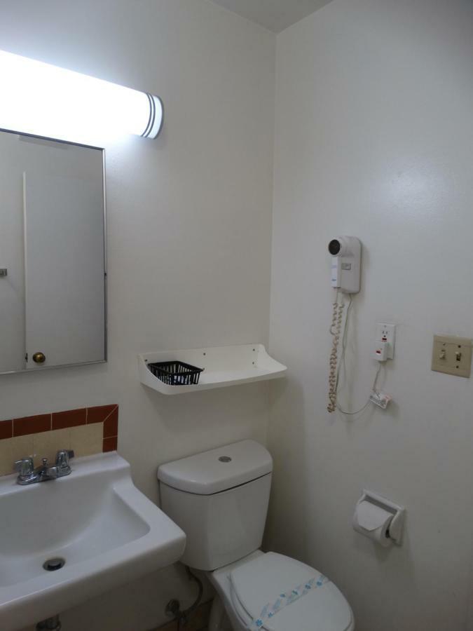 Santa Fe Motel Техачапи Екстериор снимка